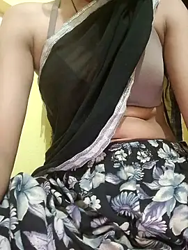 Hot monalia online show from September 18, 2025, 8:06 am