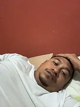 dannybs05 online show from November 4, 2025, 10:57 pm