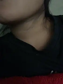 Snapshot of Luna-xinh04 chatting on September 26, 2025, 3:13 am Luna-xinh04 online show from September 26, 2025, 3:13 am