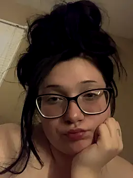 Snapshot of marilynmonroee222 chatting on October 19, 2025, 11:46 am marilynmonroee222 online show from October 19, 2025, 11:46 am