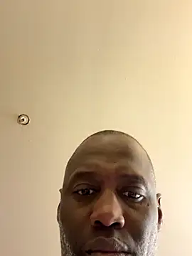 1HOEBOSS online show from November 6, 2025, 4:49 am