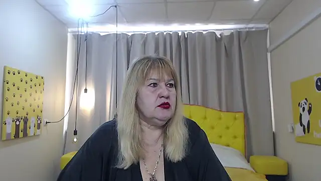 Snapshot of EmmaEllison chatting on March 15, 2026, 7:15 am EmmaEllison online show from March 15, 2026, 7:15 am