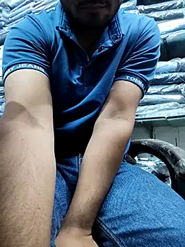 Snapshot of lil_saintdeath chatting on November 4, 2025, 6:39 am lil saintdeath online show from November 4, 2025, 6:39 am