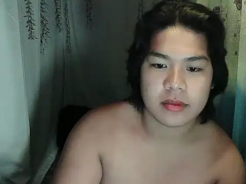 Snapshot of Huntrix2025 chatting on November 14, 2025, 9:51 pm Huntrix2025 online show from November 14, 2025, 9:51 pm