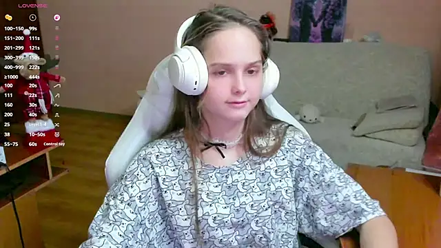 Snapshot of SharybbFace chatting on November 12, 2025, 3:16 pm SharybbFace online show from November 12, 2025, 3:16 pm