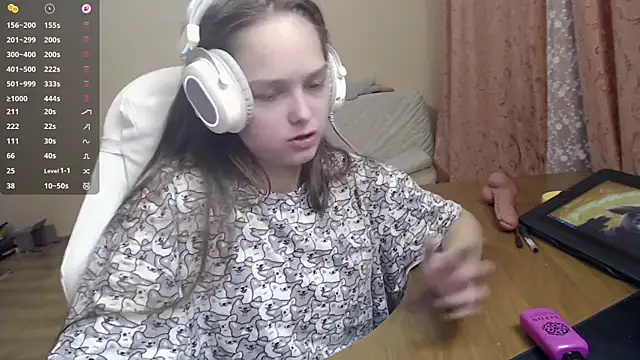 Snapshot of SharybbFace chatting on October 24, 2025, 3:11 pm SharybbFace online show from October 24, 2025, 3:11 pm