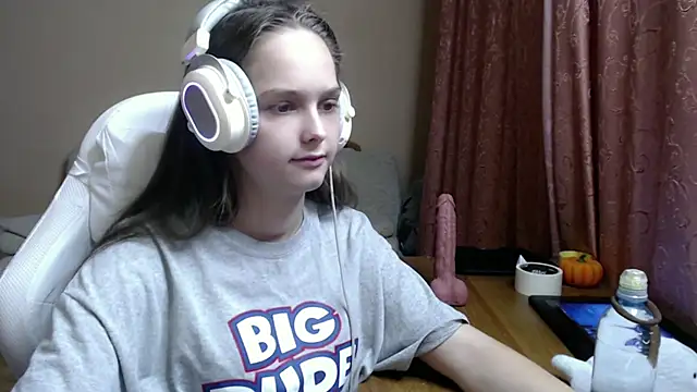 Snapshot of SharybbFace chatting on October 8, 2025, 3:02 pm SharybbFace online show from October 8, 2025, 3:02 pm