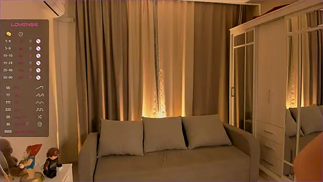 bootyfruttycutie online show from September 27, 2025, 6:58 pm