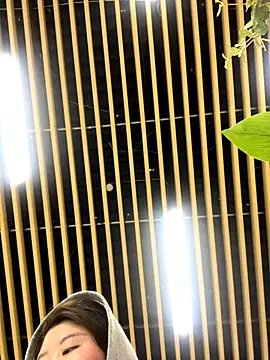 Snapshot of LAURA_LLL chatting on September 22, 2025, 6:41 am LAURA LLL online show from September 22, 2025, 6:41 am