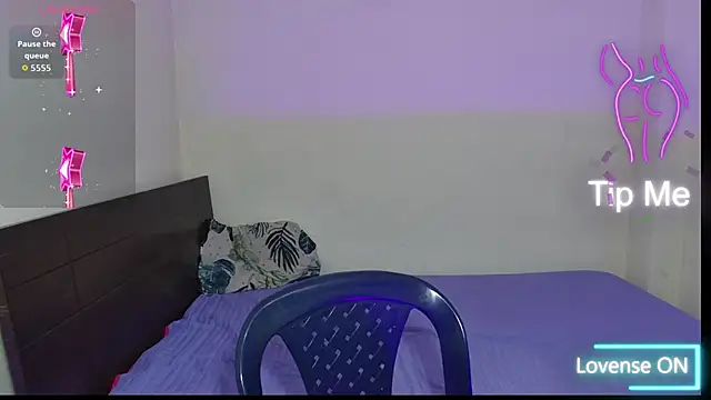 Snapshot of SabrinaSalazar11_ chatting on October 11, 2025, 2:34 am SabrinaSalazar11 online show from October 11, 2025, 2:34 am