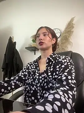 Sabriinaa Foxx online show from April 27, 2026, 2:15 pm