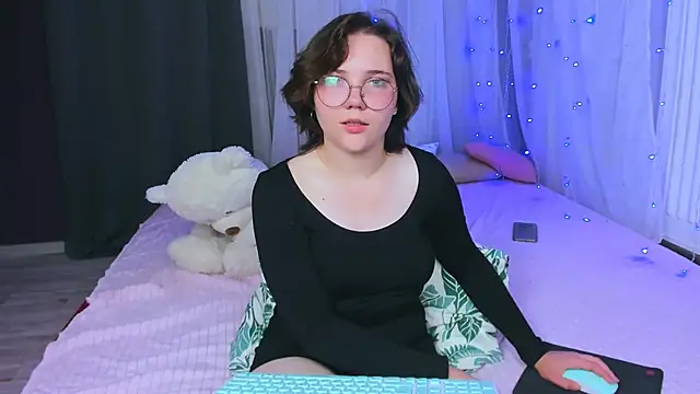 -SweetLili online show from September 21, 2025, 12:43 pm