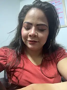 Snapshot of ROUSE_SINCLAIR chatting on October 10, 2025, 7:04 pm ROUSE SINCLAIR online show from October 10, 2025, 7:04 pm