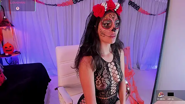 Keiiry  online show from October 31, 2025, 6:15 pm