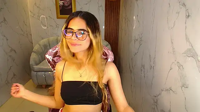 Snapshot of lilith4_s chatting on October 23, 2025, 10:52 pm lilith4 s online show from October 23, 2025, 10:52 pm