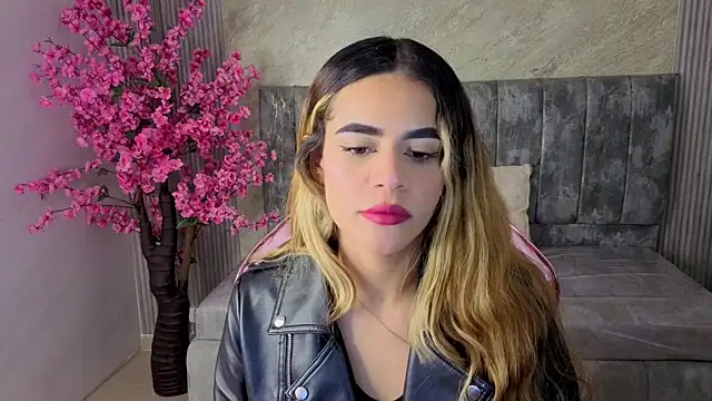 Snapshot of lilith4_s chatting on October 24, 2025, 8:08 pm lilith4 s online show from October 24, 2025, 8:08 pm