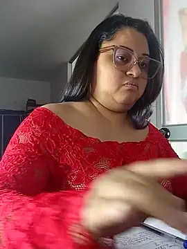 Snapshot of Chiki_hot92 chatting on November 4, 2025, 7:39 pm Chiki hot92 online show from November 4, 2025, 7:39 pm