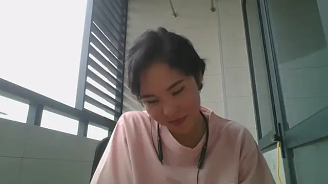 Snapshot of JennyCarpenter chatting on October 1, 2025, 8:52 am JennyCarpenter online show from October 1, 2025, 8:52 am