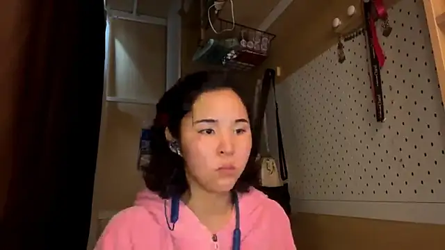 JennyCarpenter online show from May 6, 2026, 5:22 am