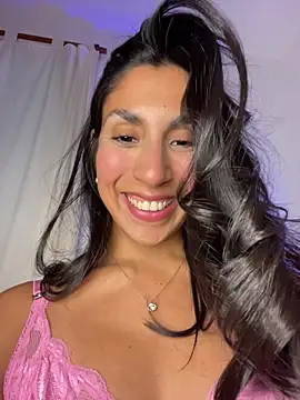 MaddyX   online show from May 8, 2026, 8:23 pm