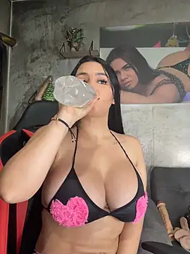 Snapshot of innocenttemplegirl chatting on February 15, 2026, 12:55 am innocenttemplegirl online show from February 15, 2026, 12:55 am