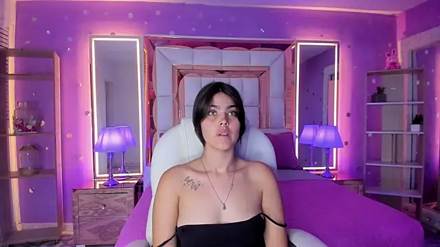 Snapshot of isabel_09 chatting on July 9, 2026, 5:34 pm isabel 09 online show from July 9, 2026, 5:34 pm