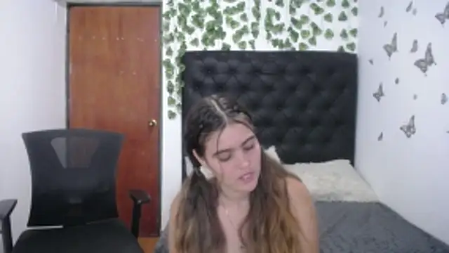 Snapshot of isabel_09 chatting on October 30, 2025, 4:15 pm isabel 09 online show from October 30, 2025, 4:15 pm