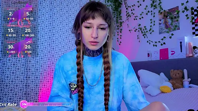 LilithPoison online show from May 3, 2026, 6:00 pm