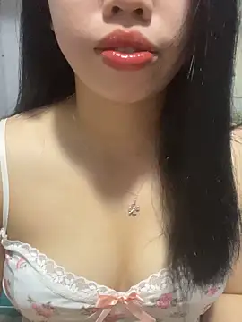 Snapshot of Rose-babyx chatting on May 19, 2026, 1:18 pm Rose-babyx online show from May 19, 2026, 1:18 pm