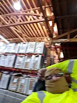 matatan0323 online show from October 17, 2025, 5:37 pm