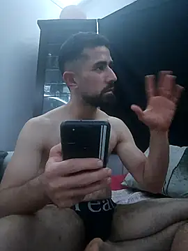 Snapshot of HAMADA__11 chatting on October 18, 2025, 5:15 pm HAMADA 11 online show from October 18, 2025, 5:15 pm