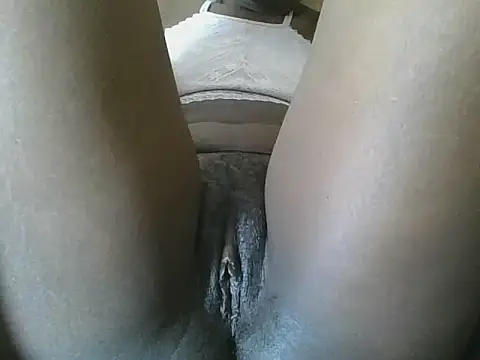 Naughty queen20 online show from October 17, 2025, 2:15 am