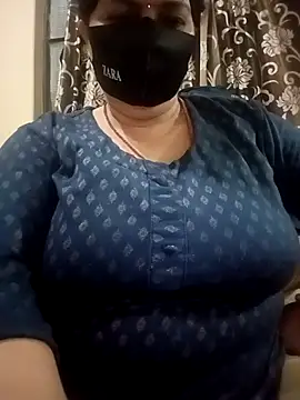 Snapshot of Love-890 chatting on November 17, 2025, 5:17 pm Love-890 online show from November 17, 2025, 5:17 pm