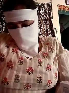 Snapshot of Love-890 chatting on November 2, 2025, 10:31 am Love-890 online show from November 2, 2025, 10:31 am