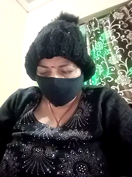 Snapshot of Love-890 chatting on December 4, 2025, 3:55 pm Love-890 online show from December 4, 2025, 3:55 pm