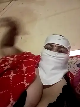 Snapshot of Love-890 chatting on October 14, 2025, 3:45 pm Love-890 online show from October 14, 2025, 3:45 pm