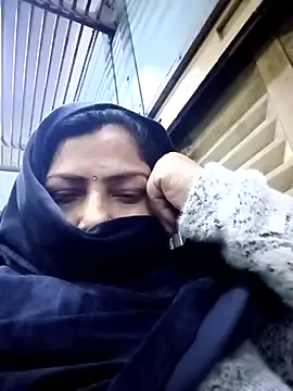 Snapshot of Love-890 chatting on November 22, 2025, 1:04 am Love-890 online show from November 22, 2025, 1:04 am