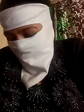 Snapshot of Love-890 chatting on November 28, 2025, 8:36 am Love-890 online show from November 28, 2025, 8:36 am