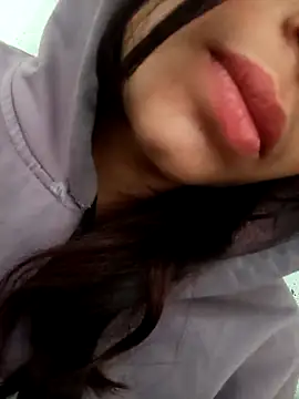 Aaisha-16 online show from February 19, 2026, 3:14 am