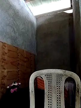 Snapshot of sweet_bella16 chatting on October 19, 2025, 5:32 am sweet bella16 online show from October 19, 2025, 5:32 am