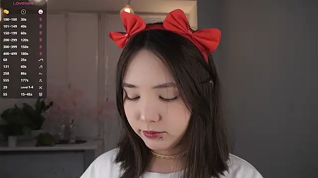 RenaeConnerley online show from December 23, 2025, 3:50 am