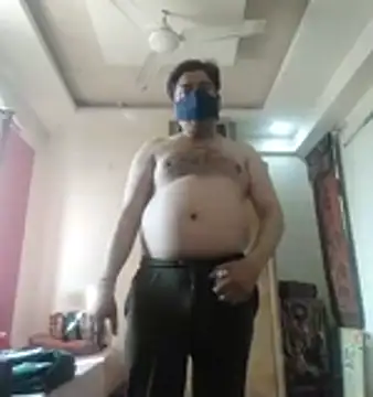 Love40777 online show from February 10, 2026, 5:17 am