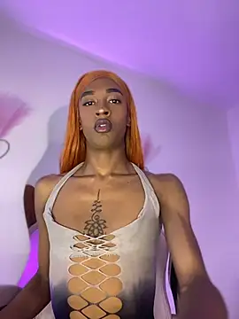 Mia royal online show from May 17, 2026, 12:05 pm