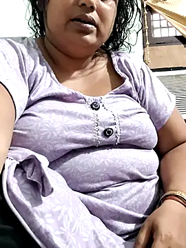 Mmm143 online show from July 26, 2026, 12:01 pm