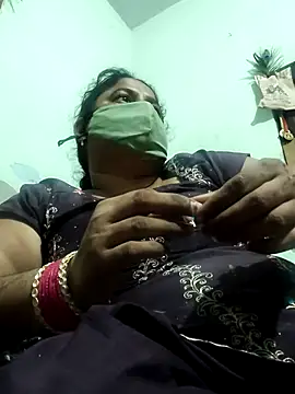 Snapshot of Mmm143 chatting on October 21, 2025, 4:50 pm Mmm143 online show from October 21, 2025, 4:50 pm