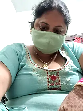 Snapshot of Mmm143 chatting on October 16, 2025, 5:43 pm Mmm143 online show from October 16, 2025, 5:43 pm