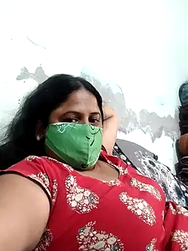 Snapshot of Mmm143 chatting on October 27, 2025, 7:09 am Mmm143 online show from October 27, 2025, 7:09 am