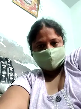 Snapshot of Mmm143 chatting on October 11, 2025, 3:07 am Mmm143 online show from October 11, 2025, 3:07 am