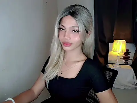 Snapshot of _Hot_rockyxxx chatting on October 15, 2025, 8:44 am Hot rockyxxx online show from October 15, 2025, 8:44 am