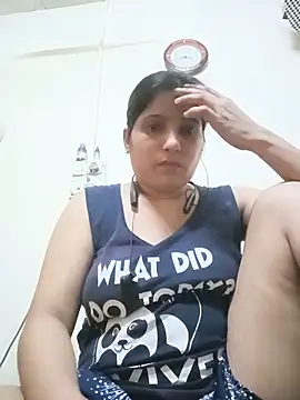Snapshot of aliya-jaan71 chatting on June 10, 2026, 10:16 am aliya-jaan71 online show from June 10, 2026, 10:16 am